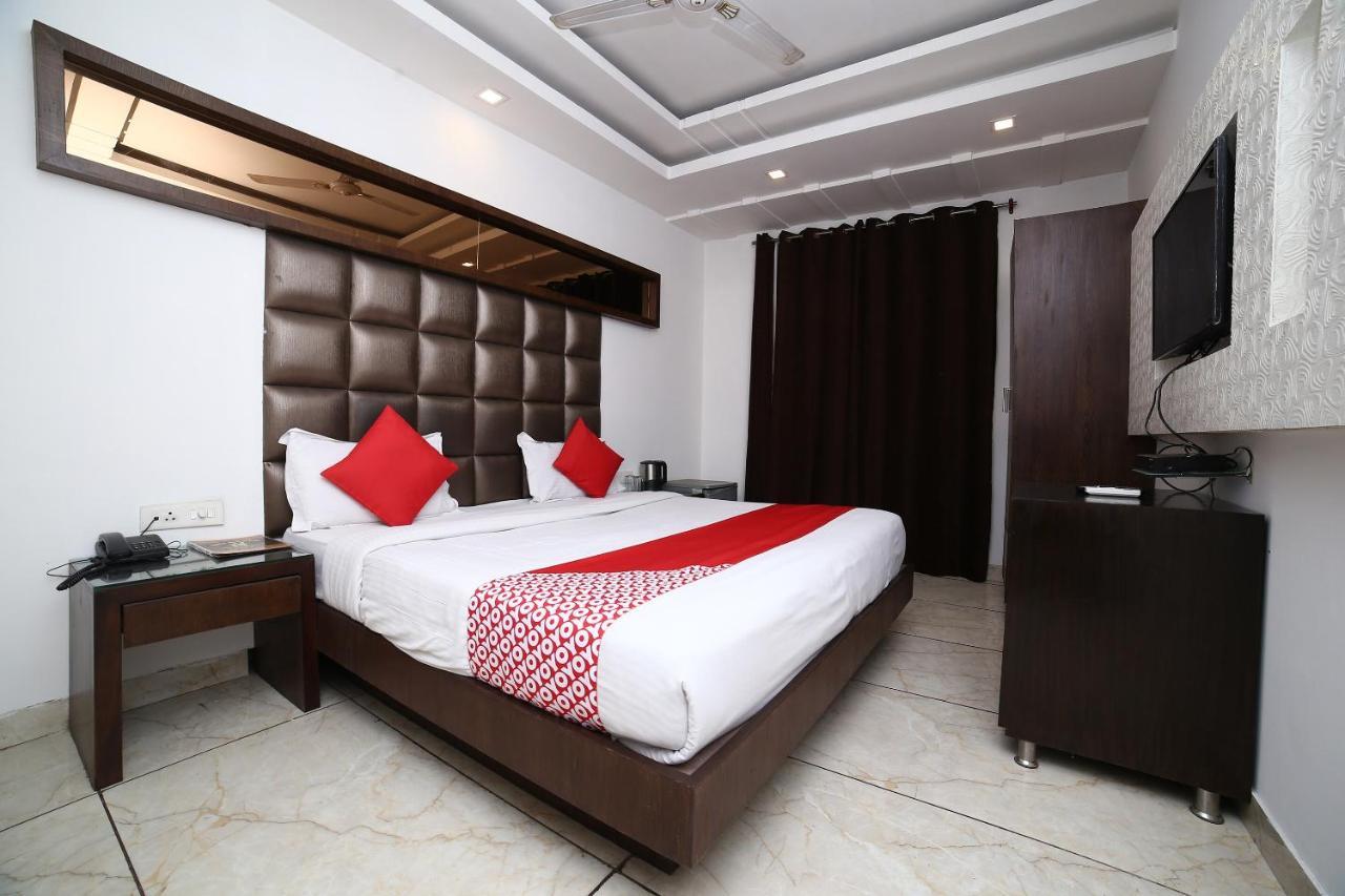 Oyo 11150 Hotel Jmd Rooms New Delhi Extérieur photo